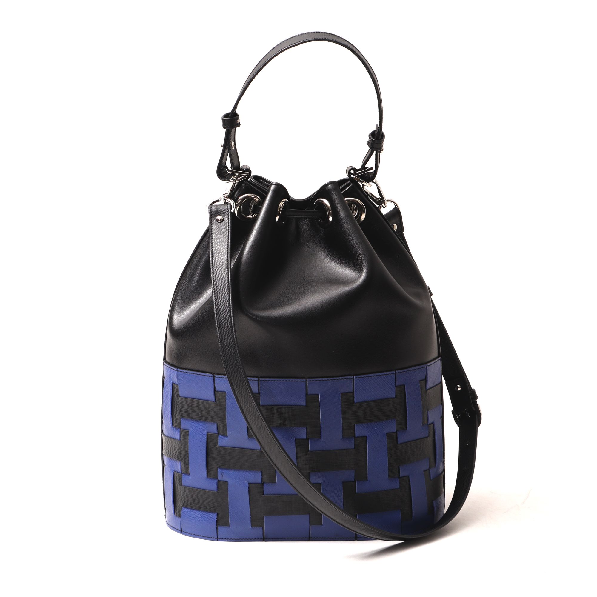 2102 AL -  REMAKE  BUCKET BAG