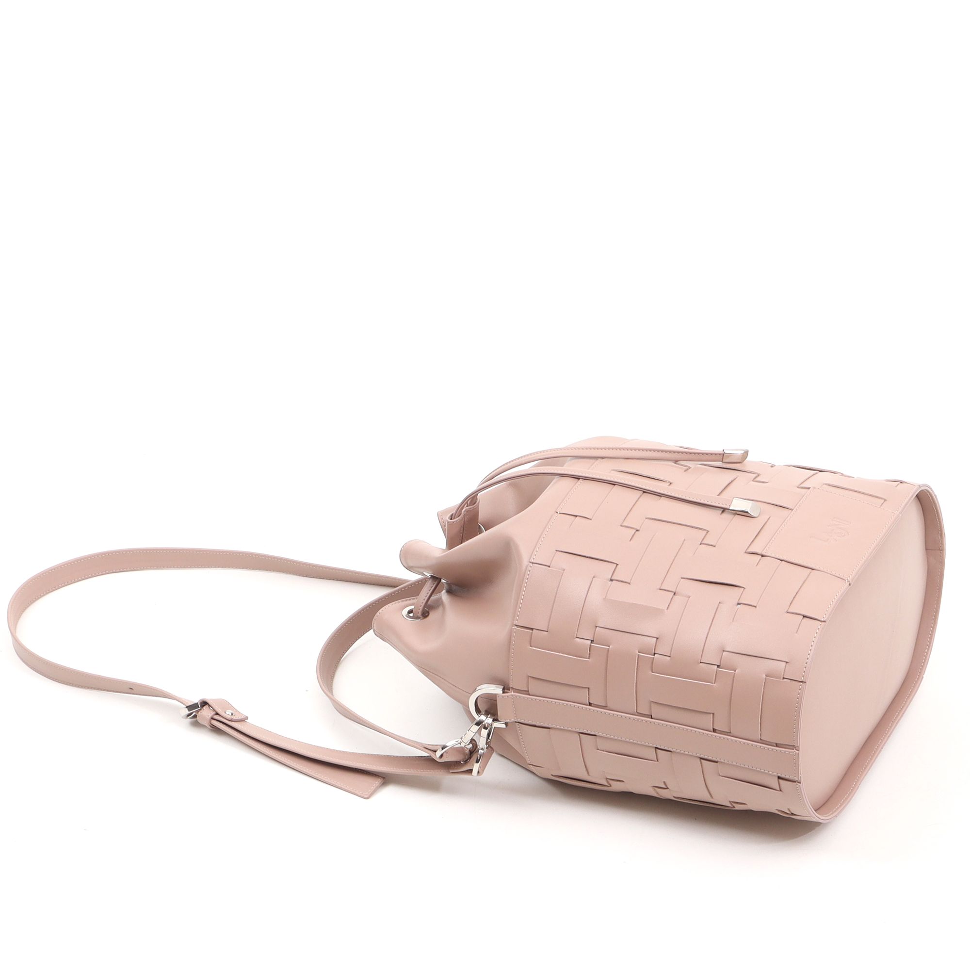 2102 M -  REMAKE  BUCKET BAG